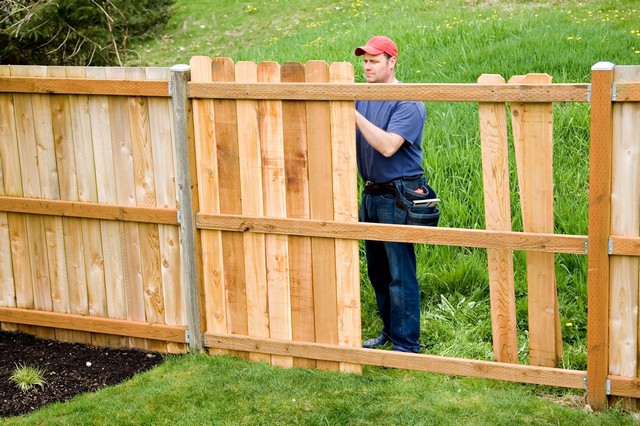 Fencing Coulsdon, Old Coulsdon, Chipstead, CR5